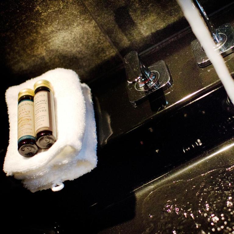 Main Street Hotel Ypres Quarto foto